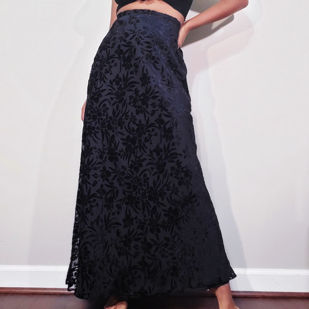 90s Floral velvet high waisted maxi skirt